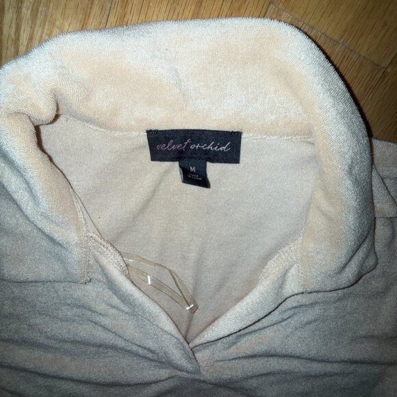 Velvet Orchid Sz Medium Polo Top Light Brown Velour Short Sleeve Collared V Neck - Picture 2 of 3